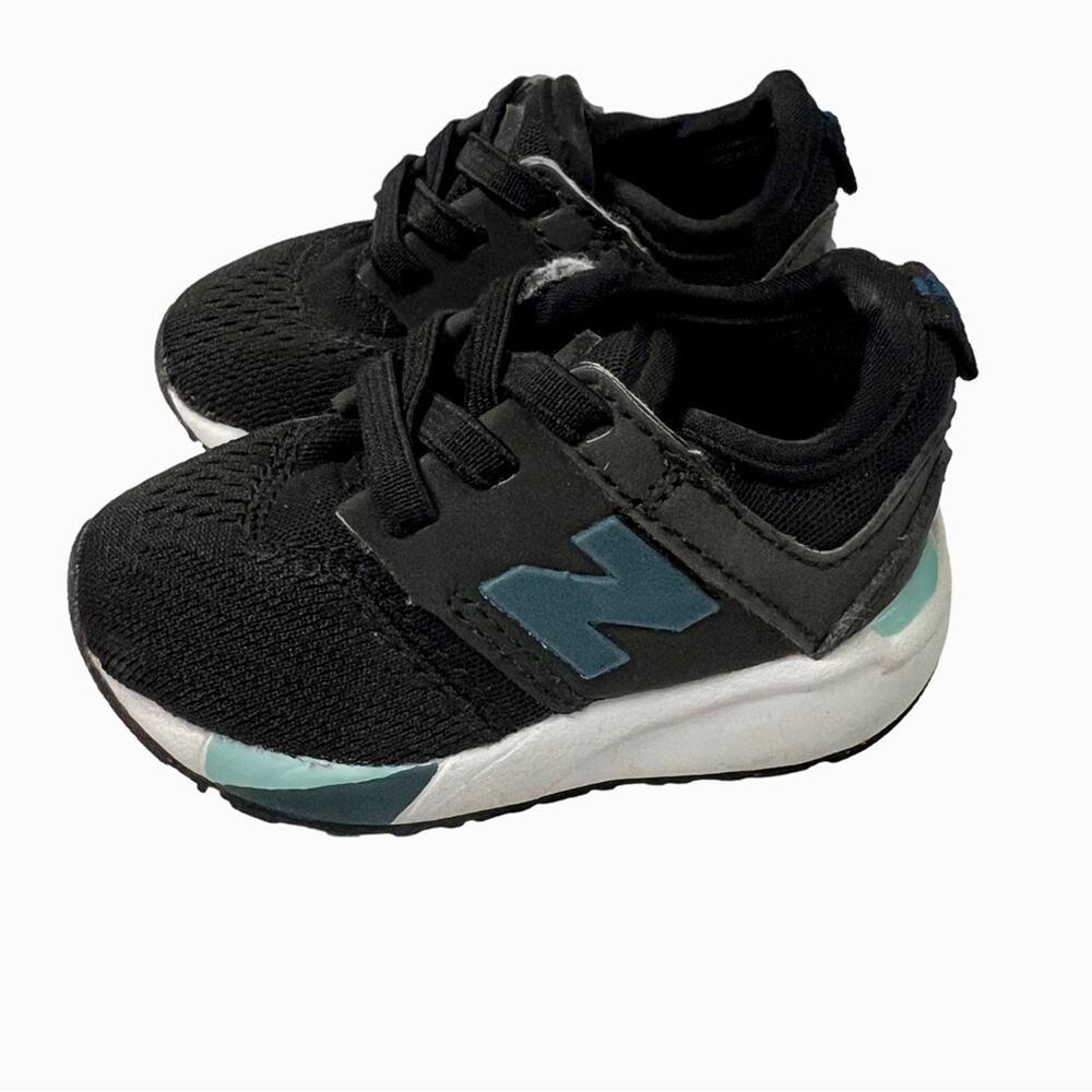 New Balance 247 Infant Shoe 2 Crib  Classic Sneaker Blue Black